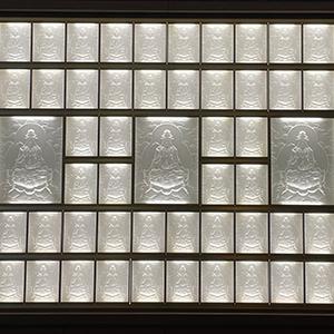 Buddha lamps at Buddha Jewel Monastery